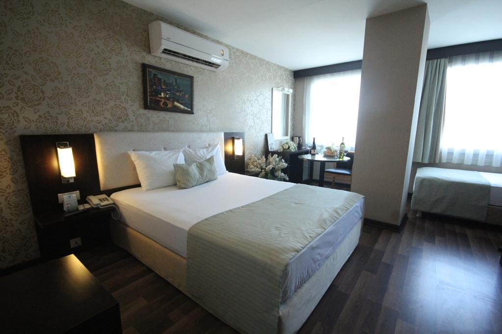 Palmcity Hotel Akhisar Quarto foto